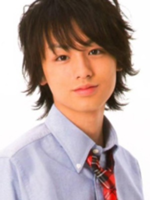 伊野尾慧